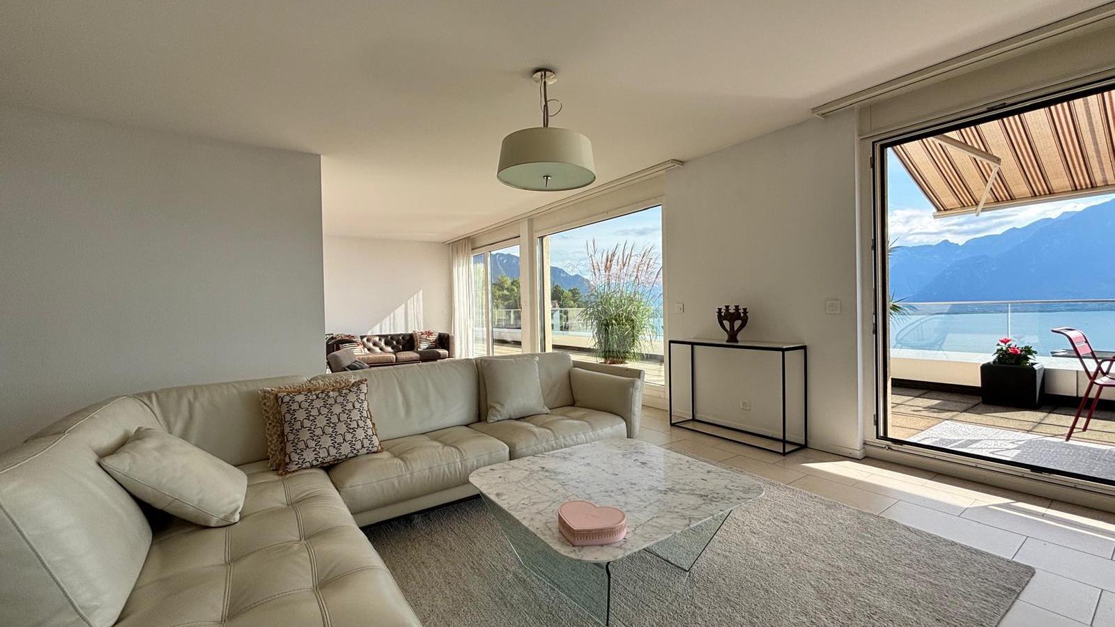 A louer 1822 Chernex Attique 5.5 pièce(s)